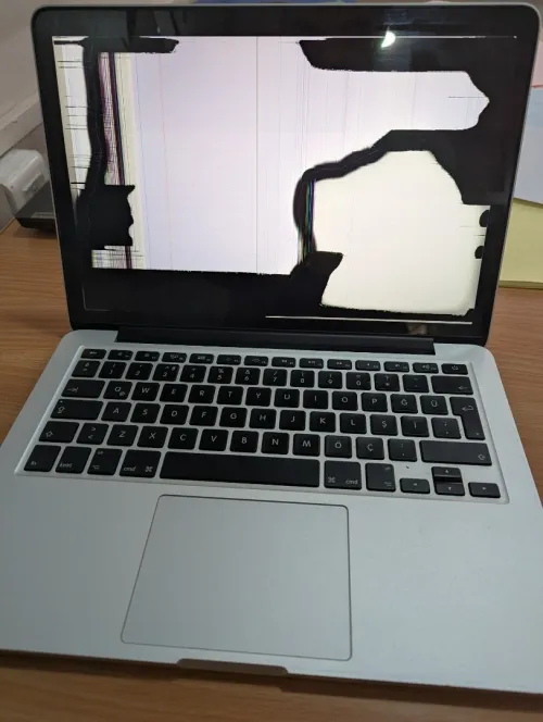 MacBook Pro - afficheur cassé