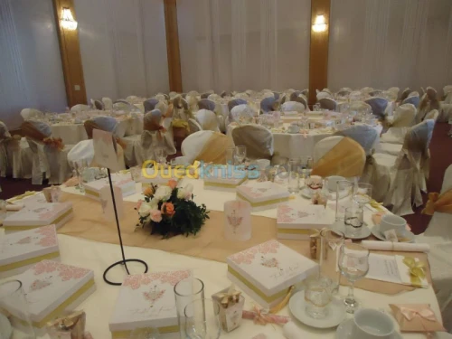 carte invitation,boites a gateux,déco