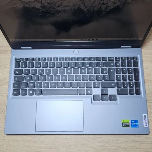 LENOVO LOQ 15IRX10 | Windows - 15'' FHD 144hz - Core i5-13450HX - RTX 5060 100W - 16 Go - 512 Go