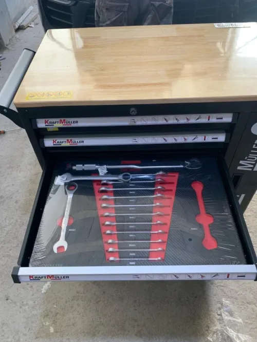 Caisse a outils servante 
