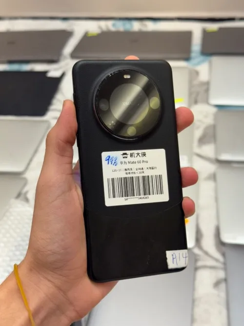 Huawei Mate 60 Pro 12/1000gb Huawei Mate 60 Pro 12/1000gb