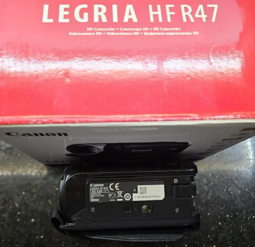 CANON LEGRIA HF R47