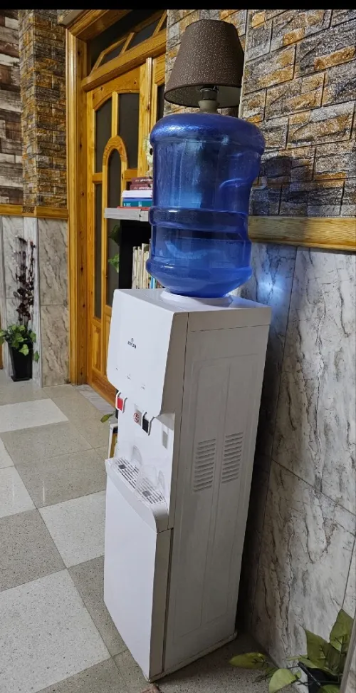 Distributeur d'eau & mini frigo