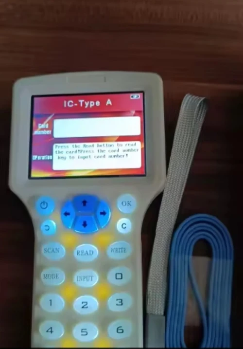 Lecteur de carte a puce intelligent