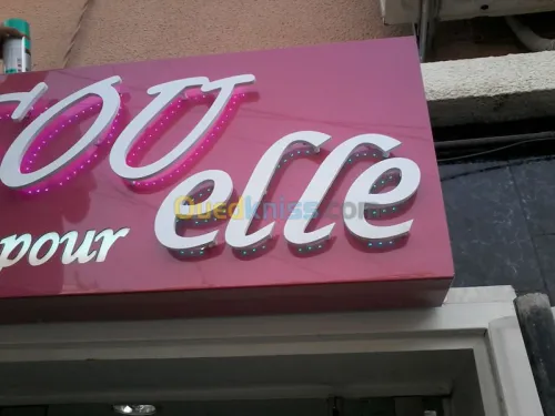fabrication d'enseigne lumineuse a led