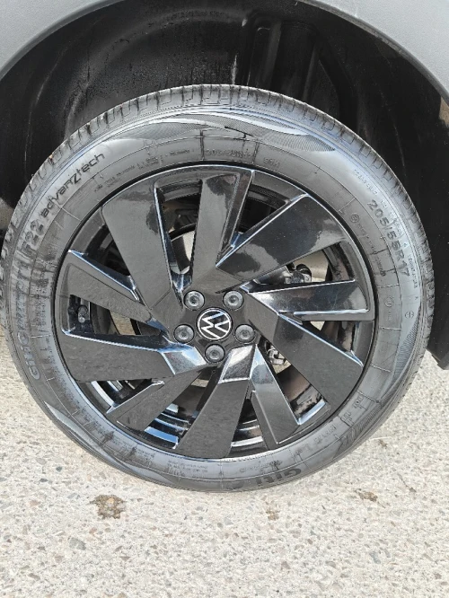 Volkswagen Tharu 2025 Xr