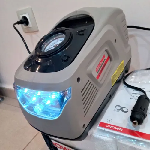 COMPRESSEUR AUTO CROWN 36066 État neuf sous emballage   Utiliser juste quelques fois. compréseur