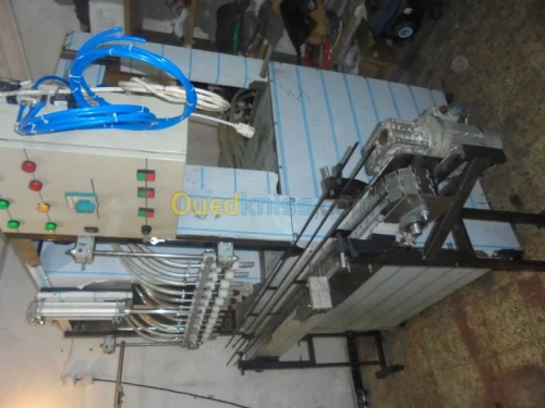 Remplisseuse produits détergent 