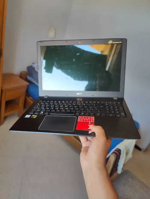 Acer Aspire E5 
