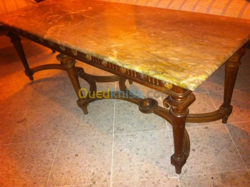 Large Table basse style Louis XVI 