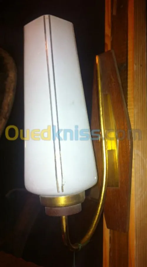 Paire d’applique art déco en laiton et bois