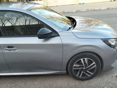 Peugeot 208 2023 Allure Pack