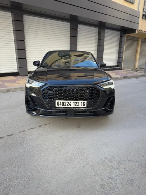 Audi Q3 2023 Sline