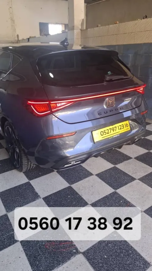 Cupra  Leon 2023 