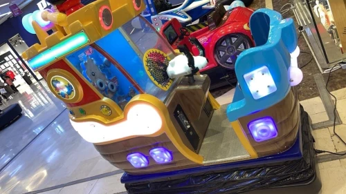 Caroussel et monneyeurs en très bon état 