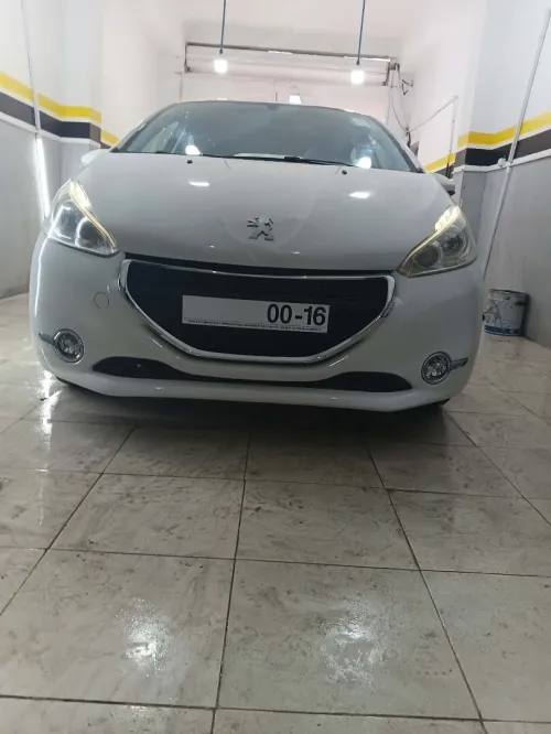 Peugeot 208 2015 Active
