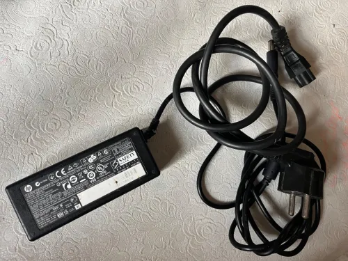 Carte mere h61 +i3 3240 + pièces pc