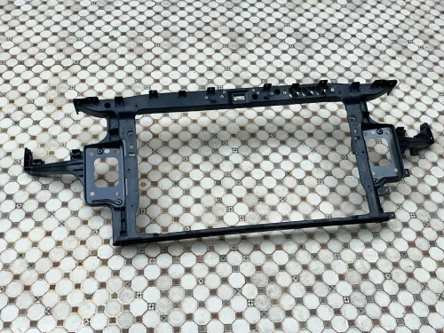 Support avant du radiateur Hyundai i30 (2018/2020)
