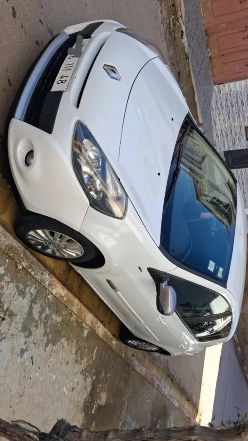 Renault Clio 3 2011 Night and Day