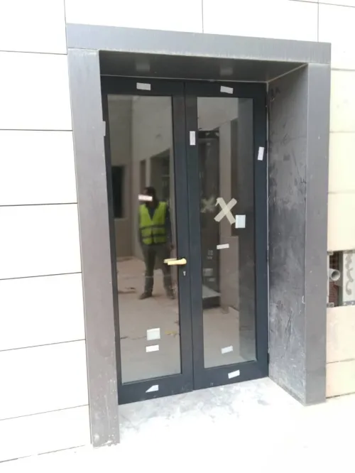 fenêtre et porte 
