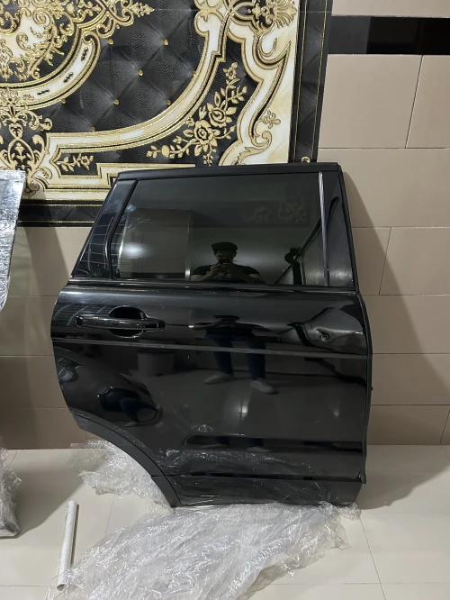 Porte arrière droite Range Rover évoque