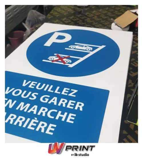 plaques HSE et sécurité et pictogramme