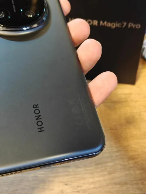 HONOR MAGIC 7 PRO