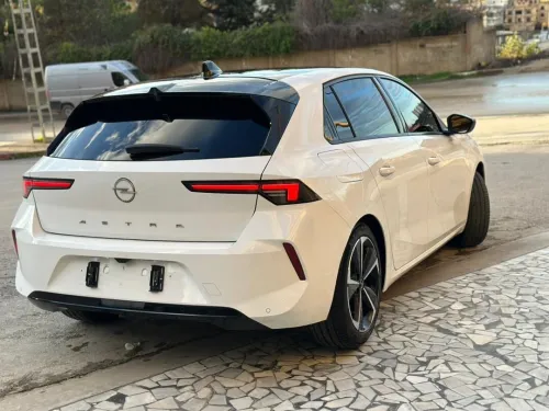 Opel Astra 2023 