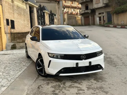 Opel Astra 2023 
