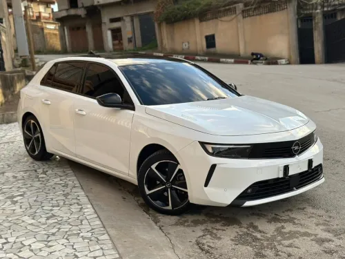 Opel Astra 2023 