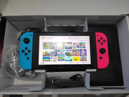 Nintendo switch V1 2019 flashée puce 128 go excellent état