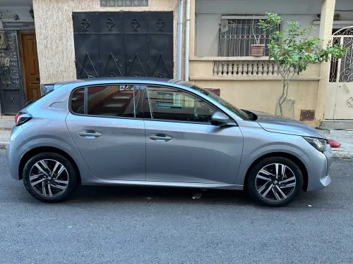 Peugeot 208 2022 Allure Facelift