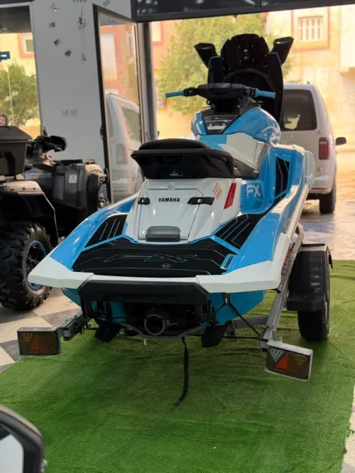 Jet ski