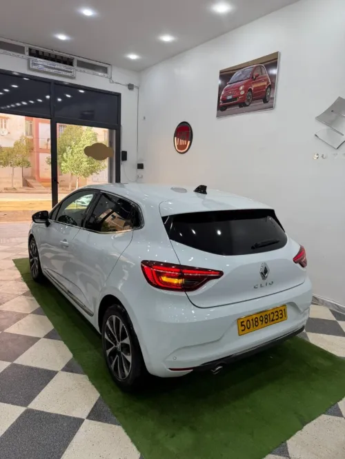Renault Clio 5  2023 Intense
