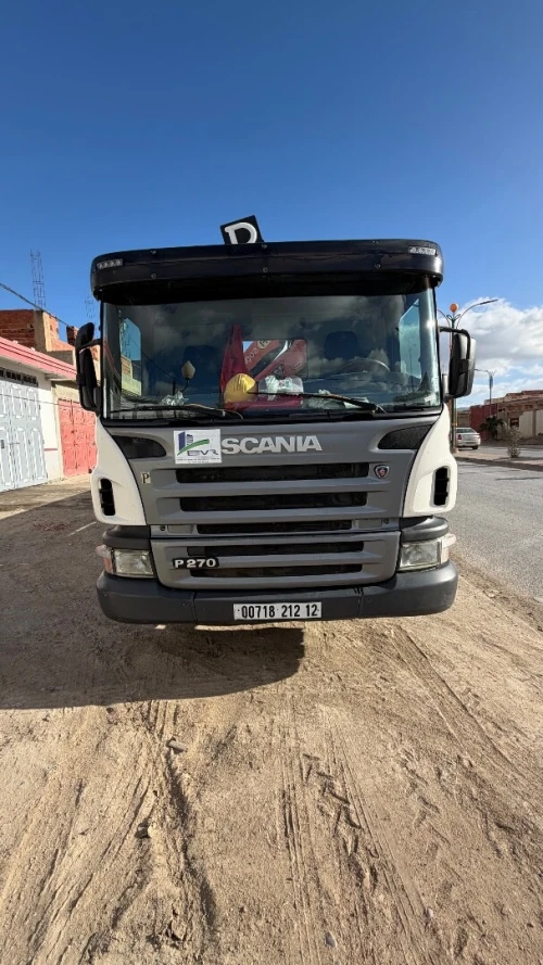 Scania Scania avec grue 2012