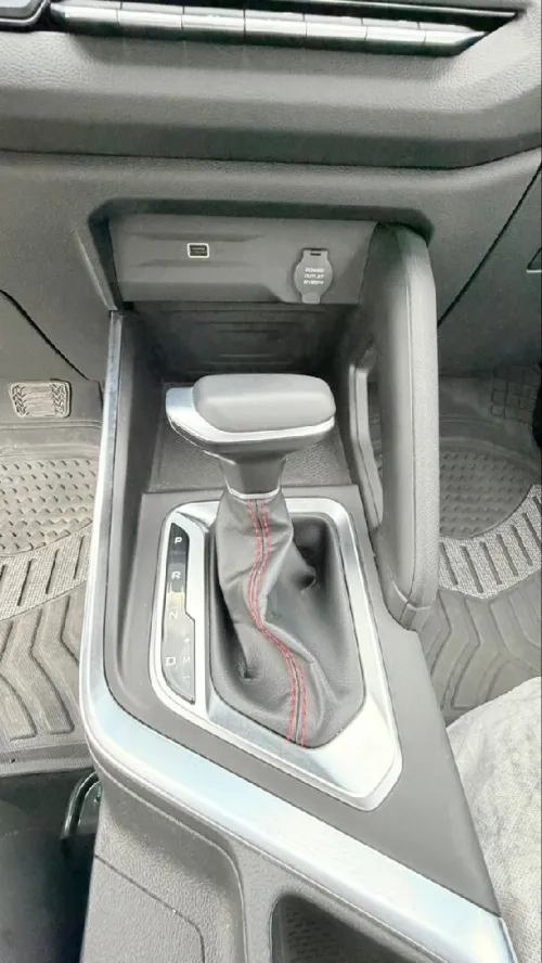 Geely GX3 PRO  2025 Livan