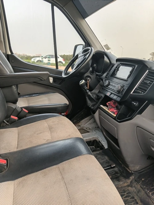 Hyundai H350 