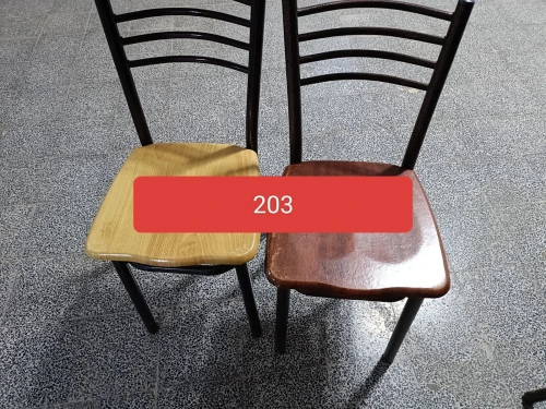 Tables et chaises restaurant