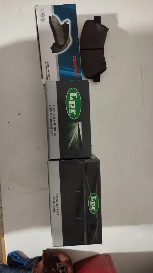 Lot de pièces détachées