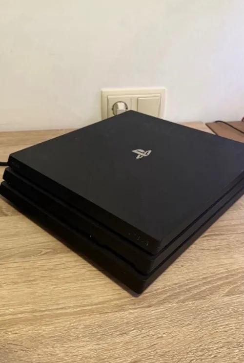 Play Station 4 Pro (1TB) Versión 12.52