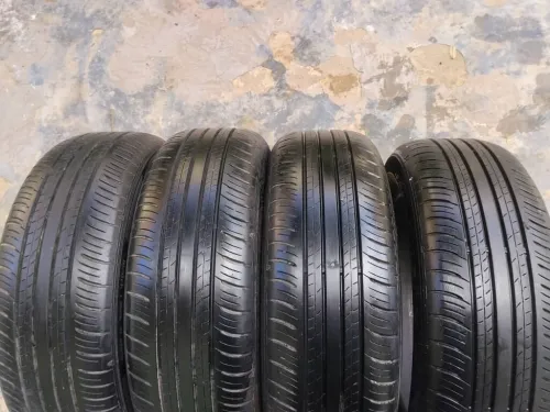 Pneu Dunlop 215/60 R17