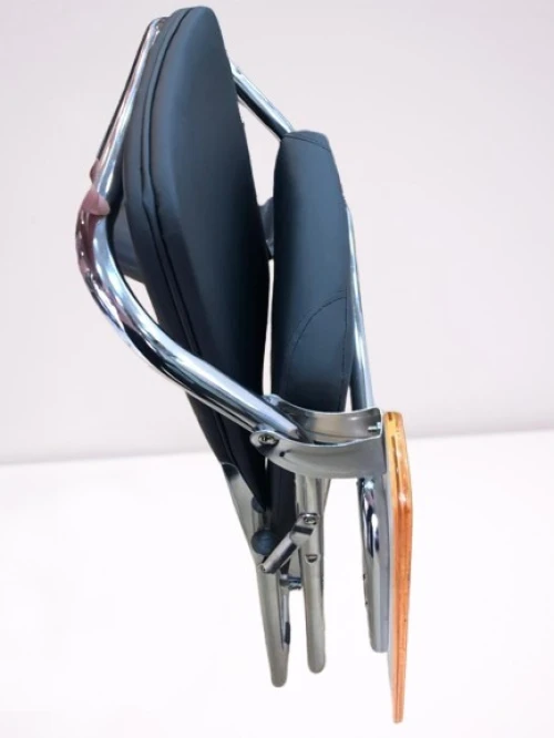 Chaise pliante avec tablette écritoire