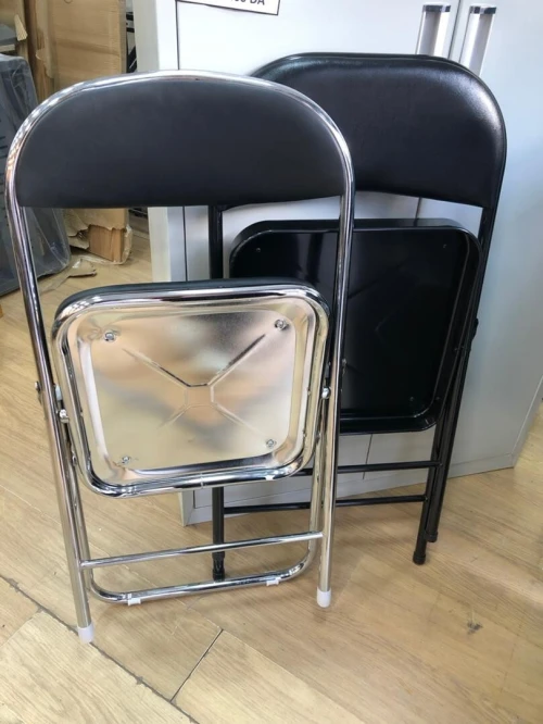 Chaise Pliante Chromée ou Laquée