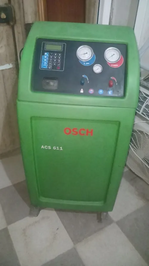 Station de maintenance de climatisation Marque:Bosch ACS 611