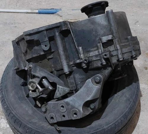 Pièce automobile moteur 2.0 L 140 ch