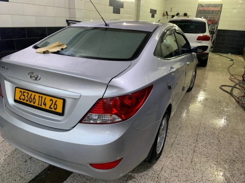 Hyundai Accent RB  4 portes 2014 Accent RB  4 portes