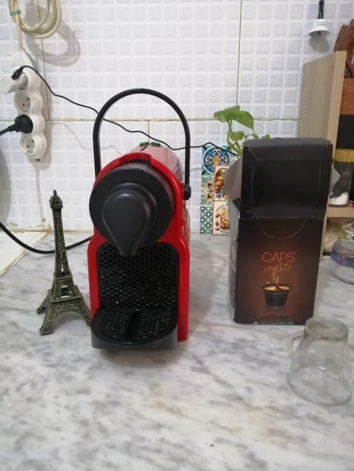 Cafetière nespresso Krups bon état