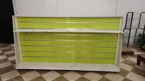 Materiel pour superette