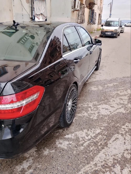 Mercedes Classe E 2013 AVANTGARDE Pack AMG