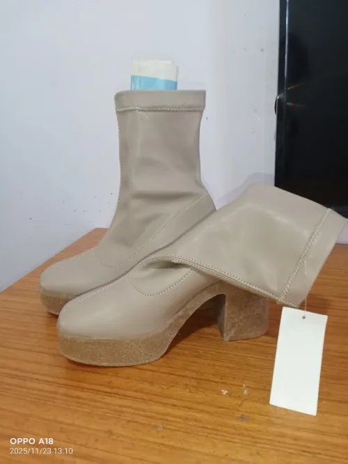 Bottes سلعه ألمانيةحرة
